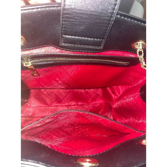 Love Moschino Black and Gold Chain Medium Shoulder Bag Magnetic Snap Close - Picture 9 of 14